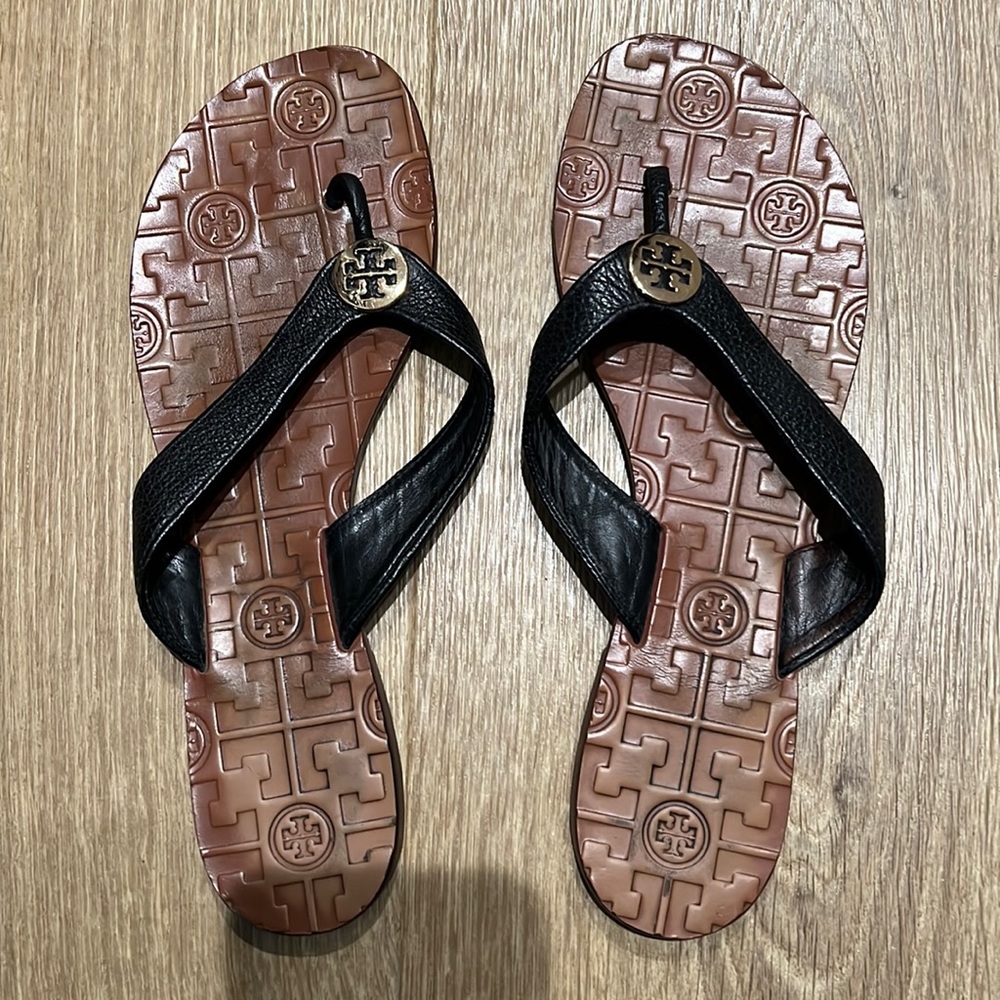 Black Tory Burch sandals